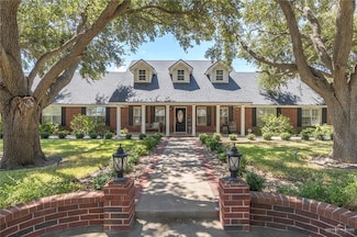 1902 Sundance St, Palmhurst, TX 78573