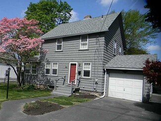 20 Dalton St, Rumford, RI 02916