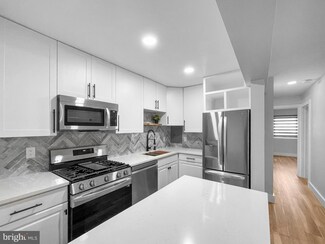 203 Victor Pkwy Unit 203C, Annapolis, MD 21403