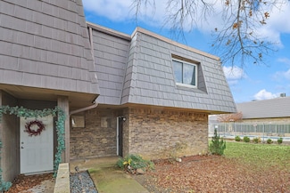 207 E Harwood Rd Unit 5, Euless, TX 76039