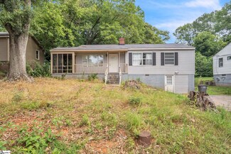 10 Valley View Dr, Greenville, SC 29605