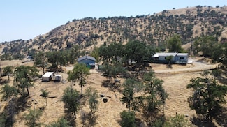 35032 George Smith Rd, Squaw Valley, CA 93675