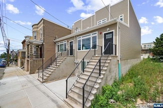 1400 9th St Unit 2, North Bergen, NJ 07047