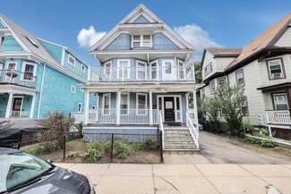 87 Lonsdale St, Dorchester Center, MA 02124