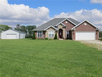 8832 S Pr 435 W, Edinburgh, IN 46124