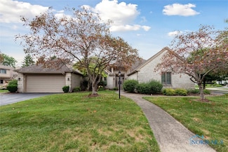 7413 Country Commons Ln Unit 7413, Sylvania, OH 43560