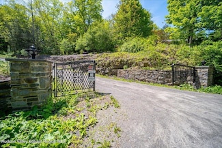 40 Mamoud Hills Rd, Kingston, NY 12401