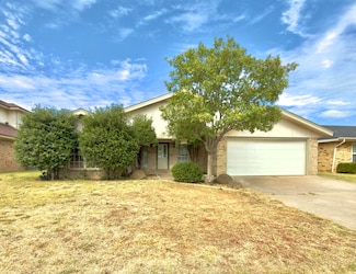5716 96th St, Lubbock, TX 79424