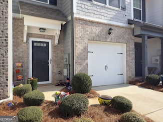 75 Chastain Cir, Newnan, GA 30263