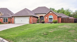 2237 Heritage Garden Ct, Enid, OK 73703