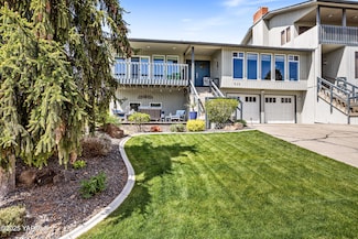 530 Follow Through Dr, Yakima, WA 98901