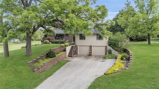 1758 Labette Rd, Ottawa, KS 66067