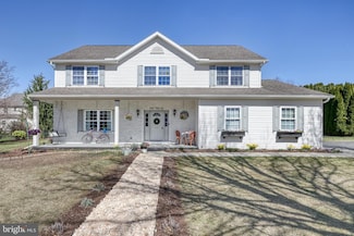 112 Lori Ln, Boiling Springs, PA 17007