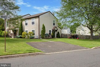 39 Hunt Dr, Horsham, PA 19044