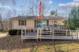 610 E Competine St, Knoxville, IA 50138