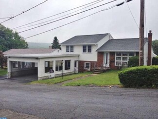 12 N 5th St, Frackville, PA 17931