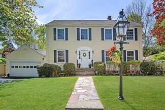 21 Appleby Rd, Wellesley, MA 02482