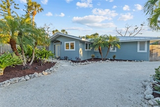 624 Saint Judes Dr, Longboat Key, FL 34228