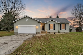 9825 Struthers Rd, New Middletown, OH 44442