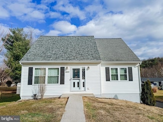 14211 Sparrow Ln SW, Cumberland, MD 21502