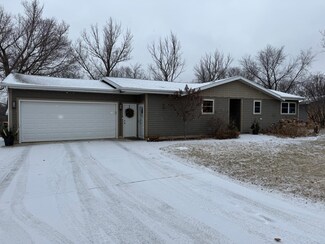1522 Elm St, Albert Lea, MN 56007