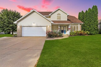 513 Westlawn Dr, Cottage Grove, WI 53527