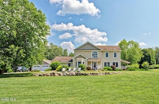 672 Lakeview Rd, Broadalbin, NY 12025