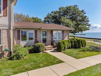 34728 E Lake Dr, Harrison Township, MI 48045