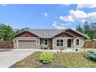 962 S 66th Place, Springfield, OR 97478