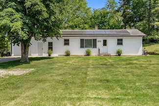 6412 W Rawson Bridge Rd, Cary, IL 60013