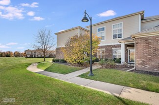 628 Pineridge Dr N Unit 628, Oswego, IL 60543
