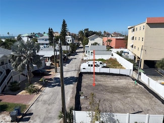 150 95th Ave, Treasure Island, FL 33706