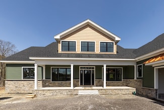 10 Shipwright Way, Newington, NH 03801
