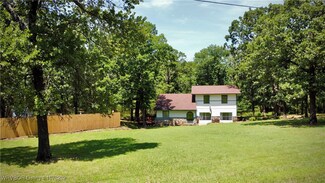 306 Ellis Loop, Pocola, OK 74902