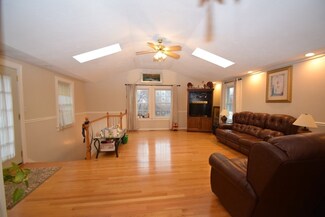 5 Kristen Rd, Randolph, MA 02368