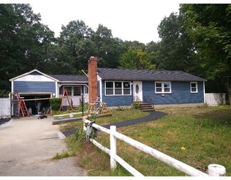 105 Richardson Rd, North Chelmsford, MA 01863