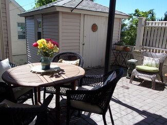 9 Herrick Ct Unit 1, Gloucester, MA 01930