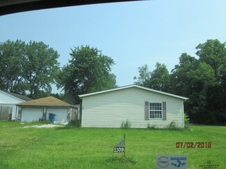 1109 E Wabash St, Converse, IN 46919