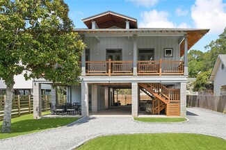 238 Lamarque St, Mandeville, LA 70448