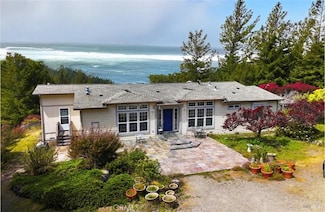 24680 Ten Mile Cut Off Rd, Point Arena, CA 95468
