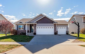 317 Aspen Dr NW, Bondurant, IA 50035