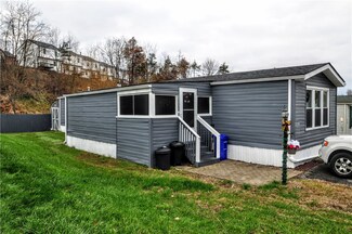 229 Valleyview Dr, Oakdale, PA 15071