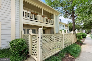 13063 Shadyside Ln, Germantown, MD 20874