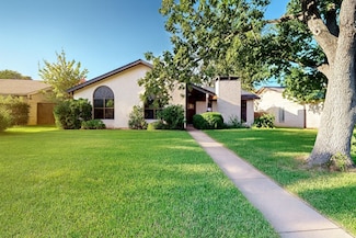 1249 Granada St, Lewisville, TX 75067