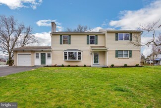 24 Oak Rd, Trappe, PA 19426