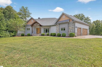 47 Speer Ln, Travelers Rest, SC 29690