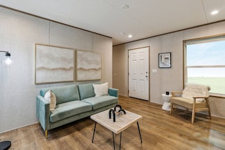 113 Sundale Trailer Ct, Washington, IN 47501