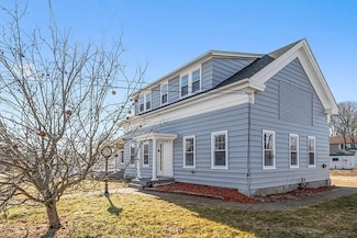 576-578 School St, Webster, MA 01570