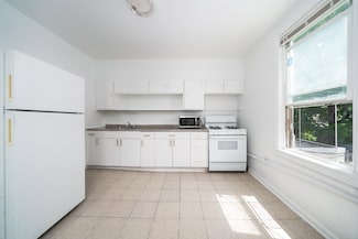 428 Central Ave Unit 2R, Jersey City, NJ 07307