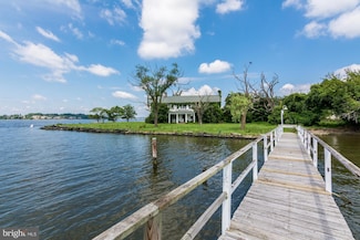 400 Ferry Point Rd, Annapolis, MD 21403